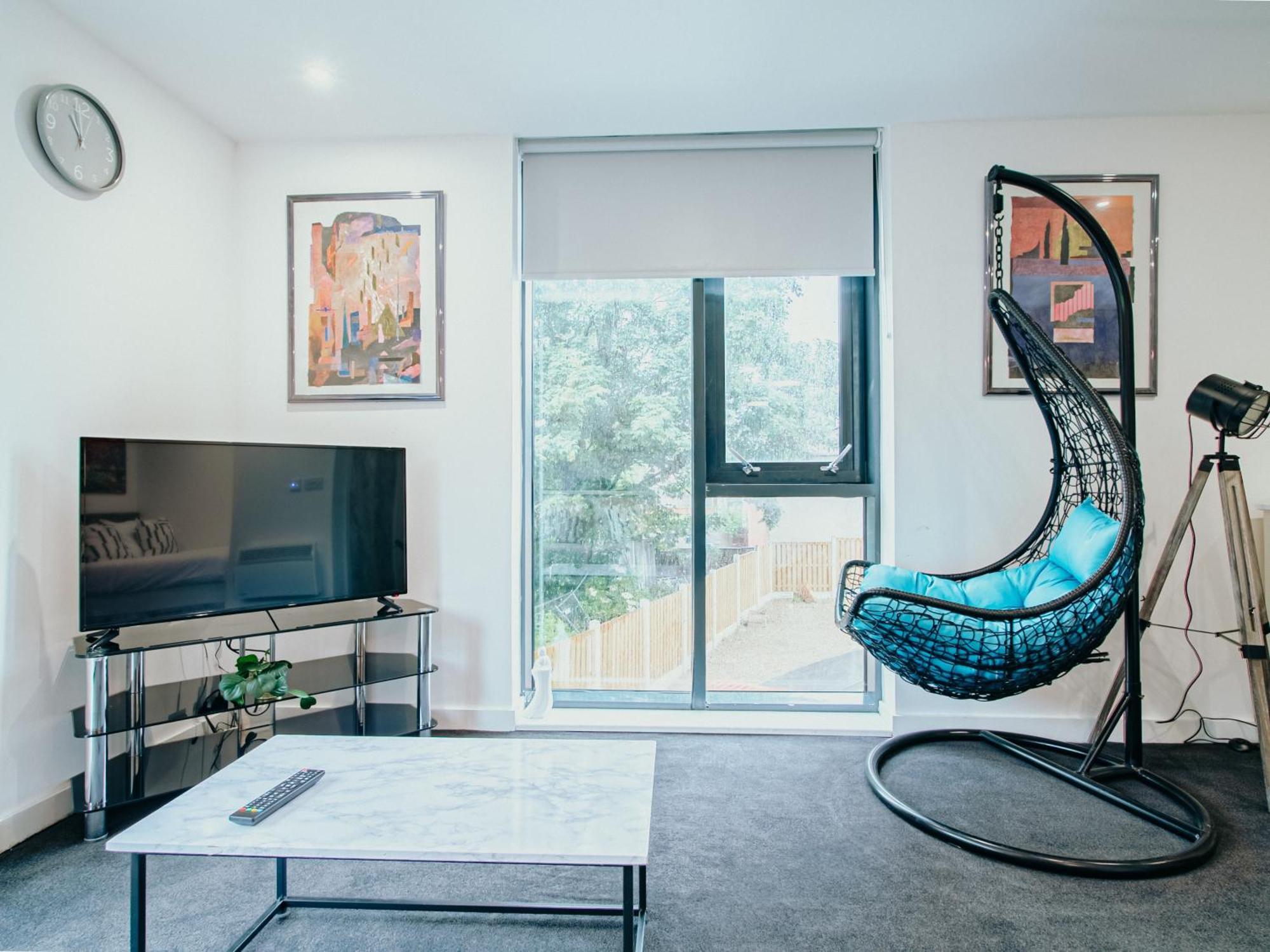 Apartment Airy And Bright In Center