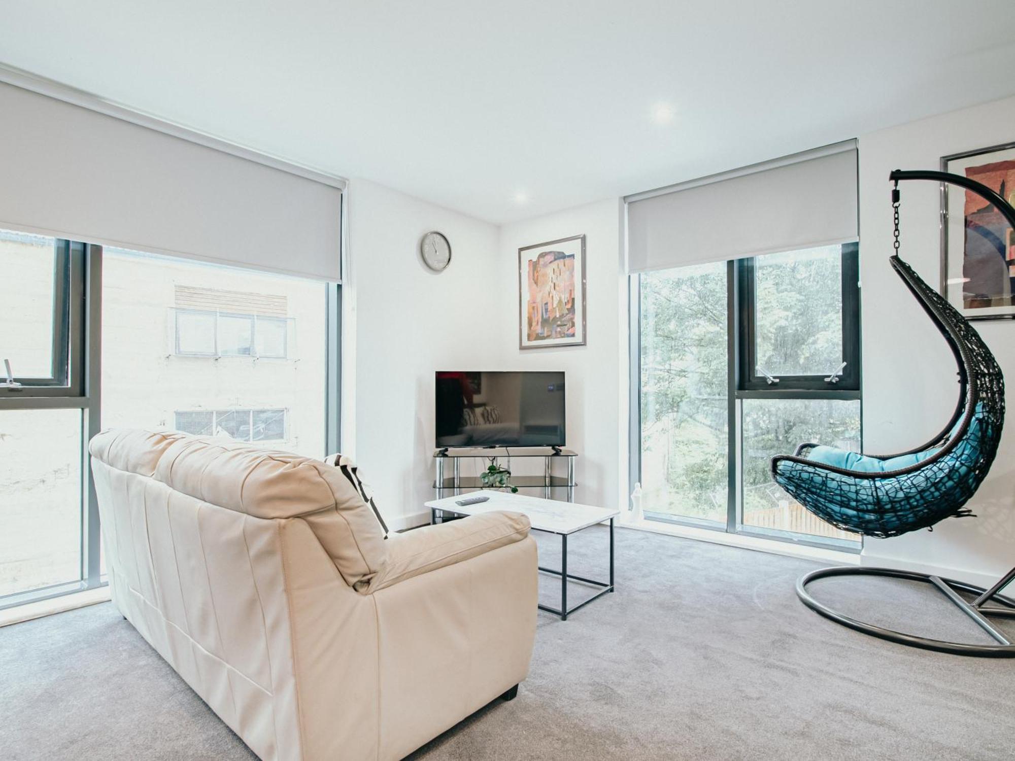 Apartment Airy And Bright In Center